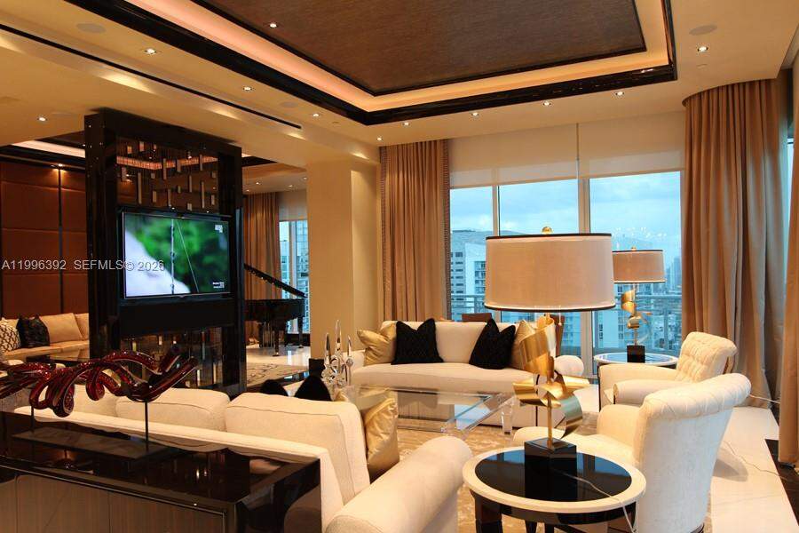 4 Bedroom Apartment/Flat's Image 9