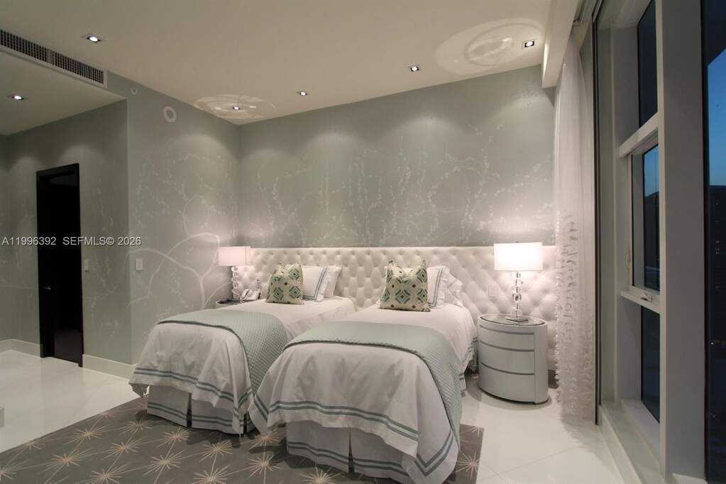 4 Bedroom Apartment/Flat's Image 54