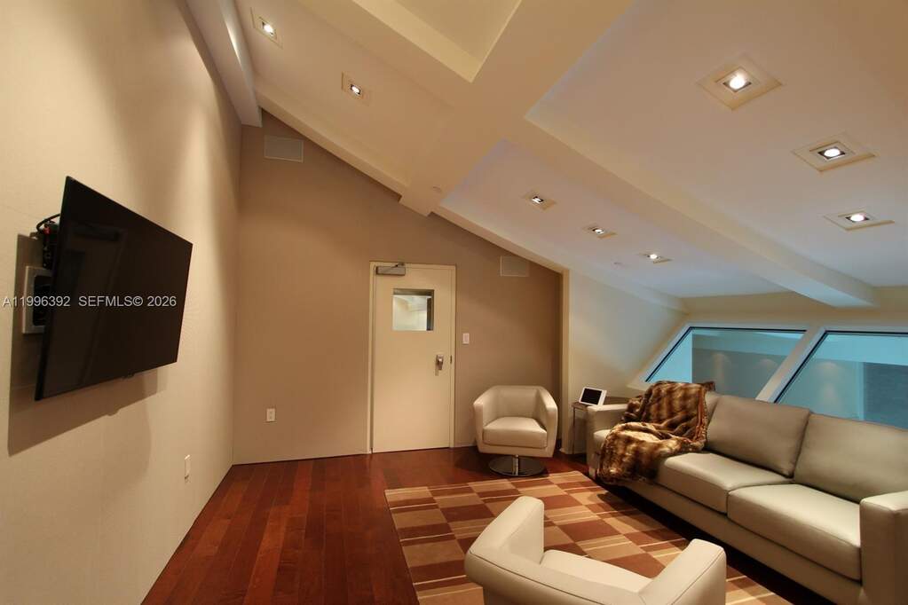 4 Bedroom Apartment/Flat's Image 62