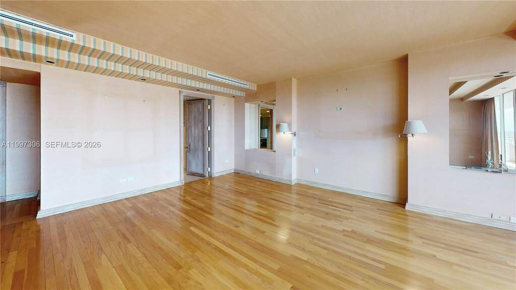 2 Bedroom Apartment/Flat's Image 10