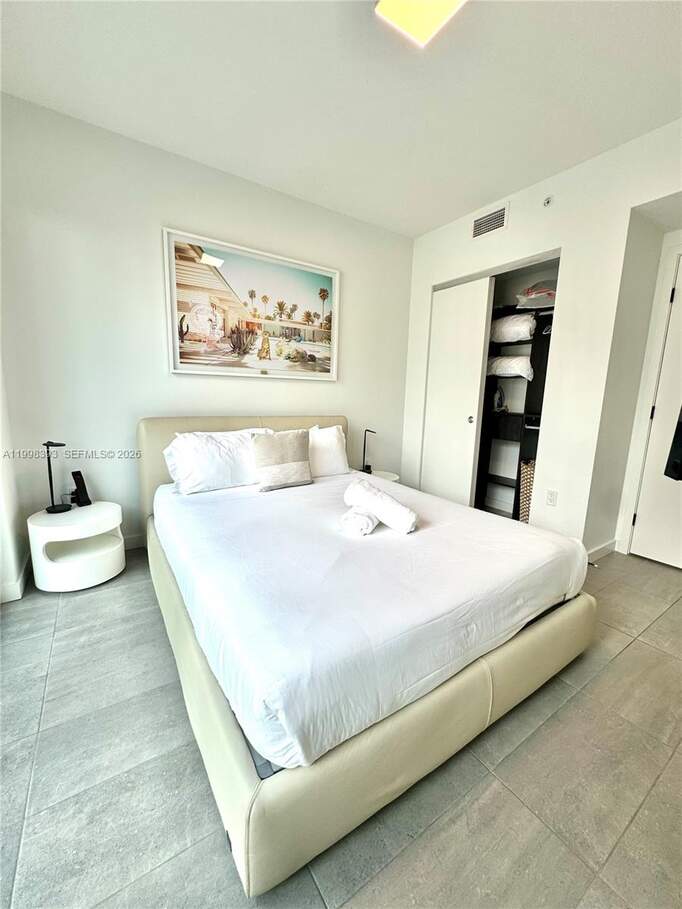 2 Bedroom Apartment/Flat's Image 4