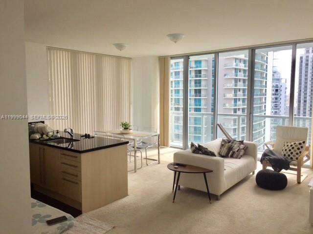 2 Bedroom Apartment/Flat's Image 4