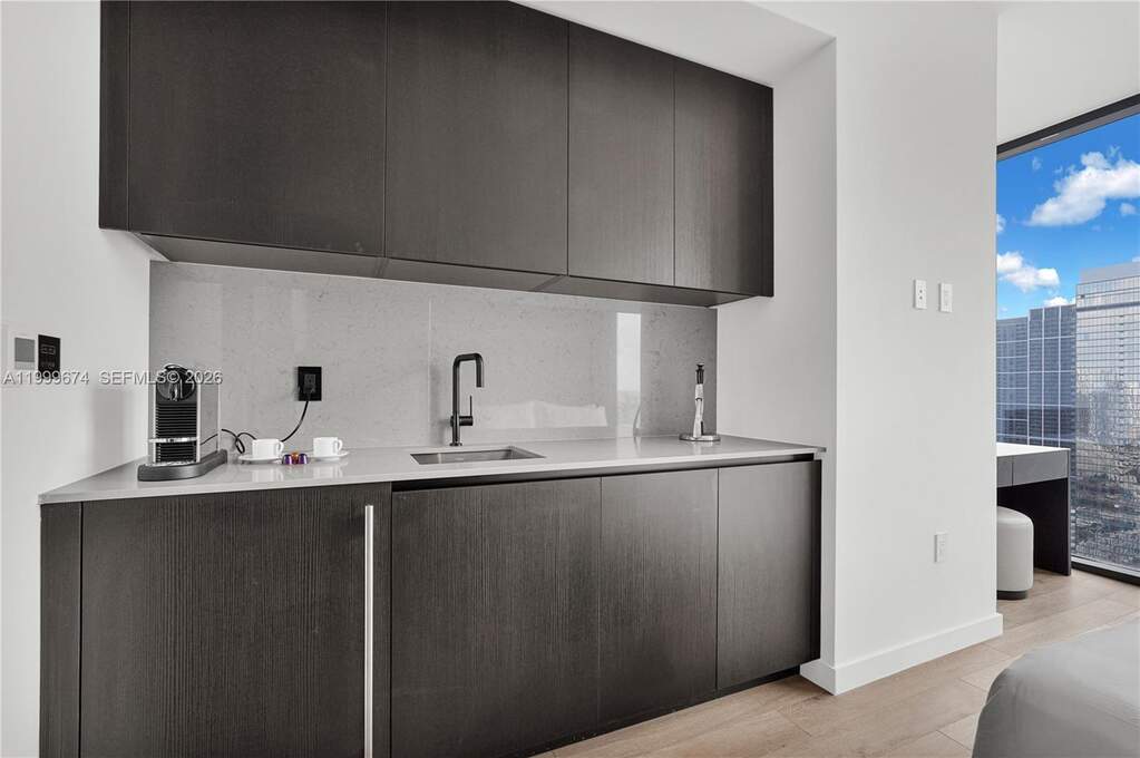2 Bedroom Apartment/Flat's Image 8