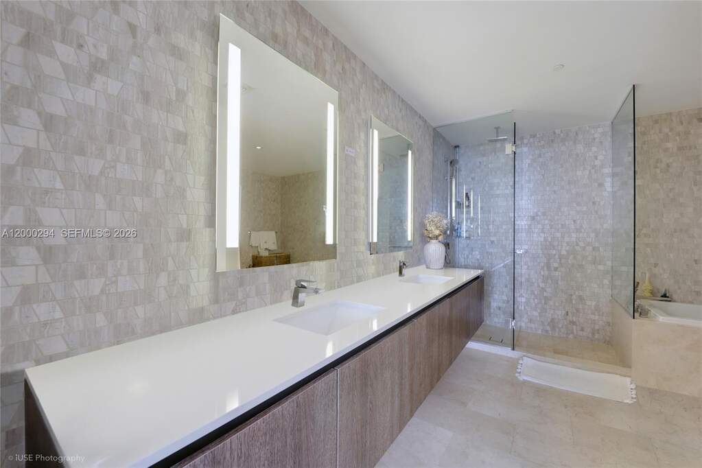 3 Bedroom Apartment/Flat's Image 11