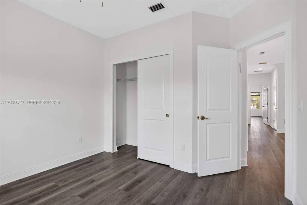 3 Bedroom Villa/Townhouse's Image 32