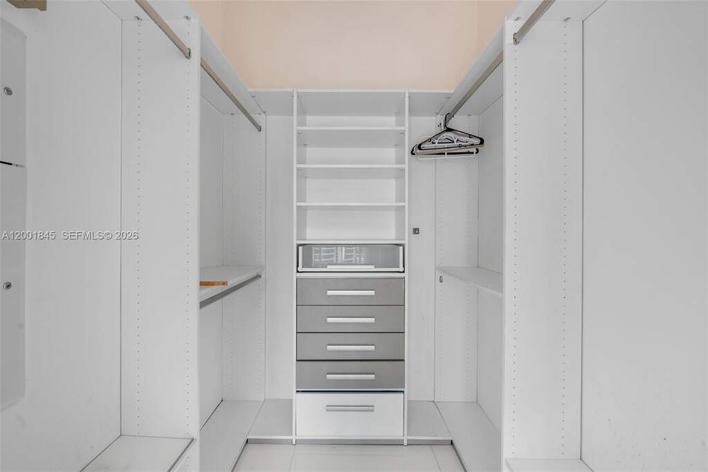 1 Bedroom Apartment/Flat's Image 16