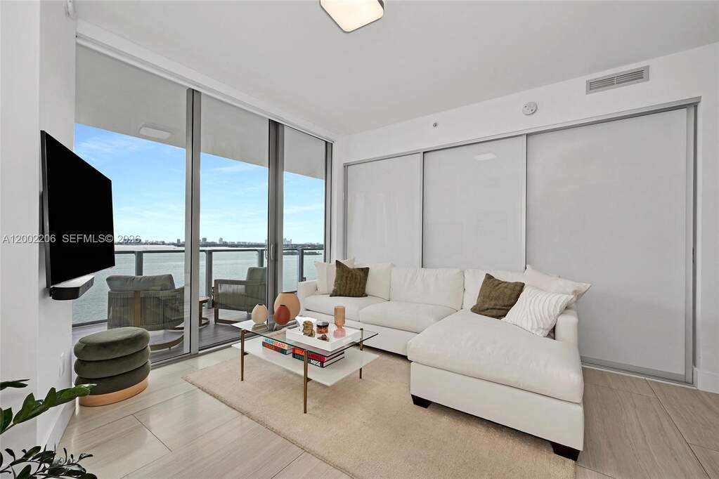 2 Bedroom Apartment/Flat's Image 19