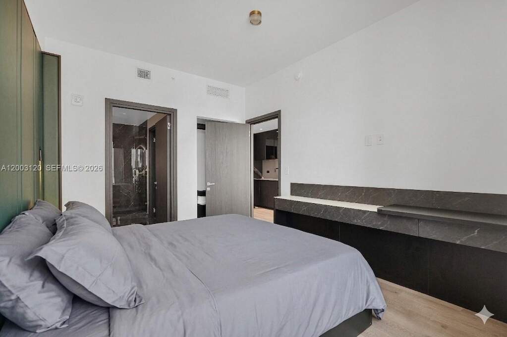 2 Bedroom Apartment/Flat's Image 9