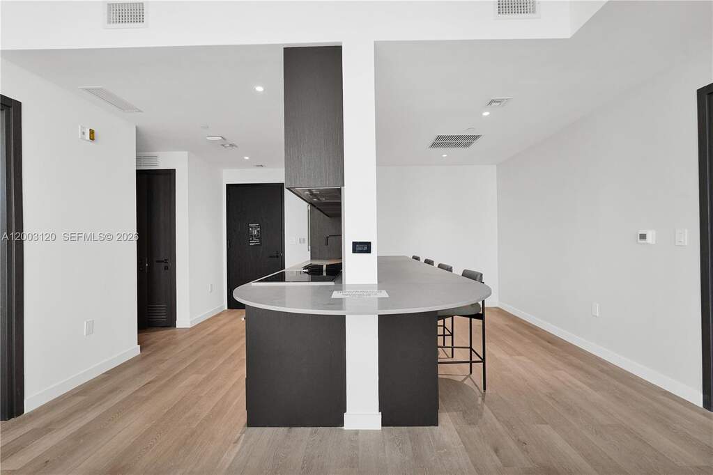 2 Bedroom Apartment/Flat's Image 3