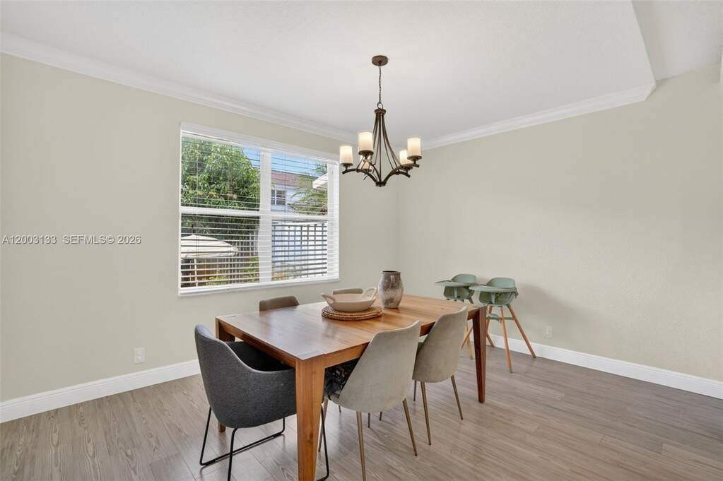 3 Bedroom Single Family Home/House's Image 9