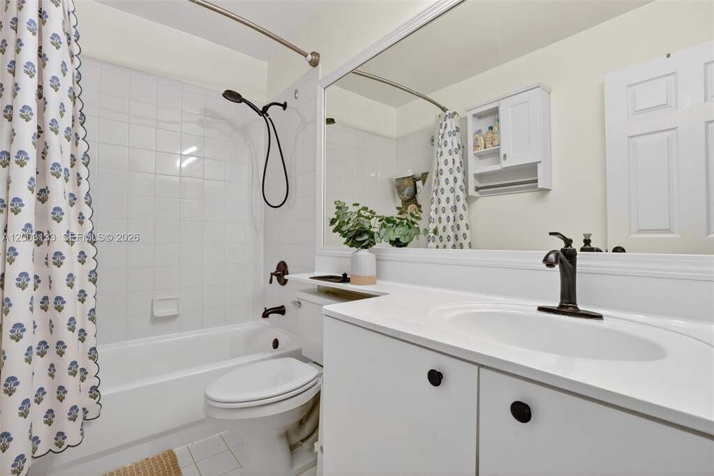3 Bedroom Single Family Home/House's Image 28