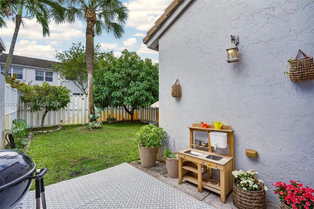 3 Bedroom Single Family Home/House's Image 32