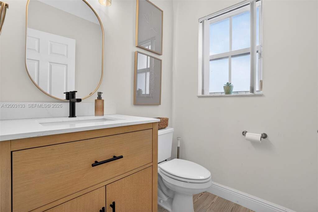 3 Bedroom Single Family Home/House's Image 34