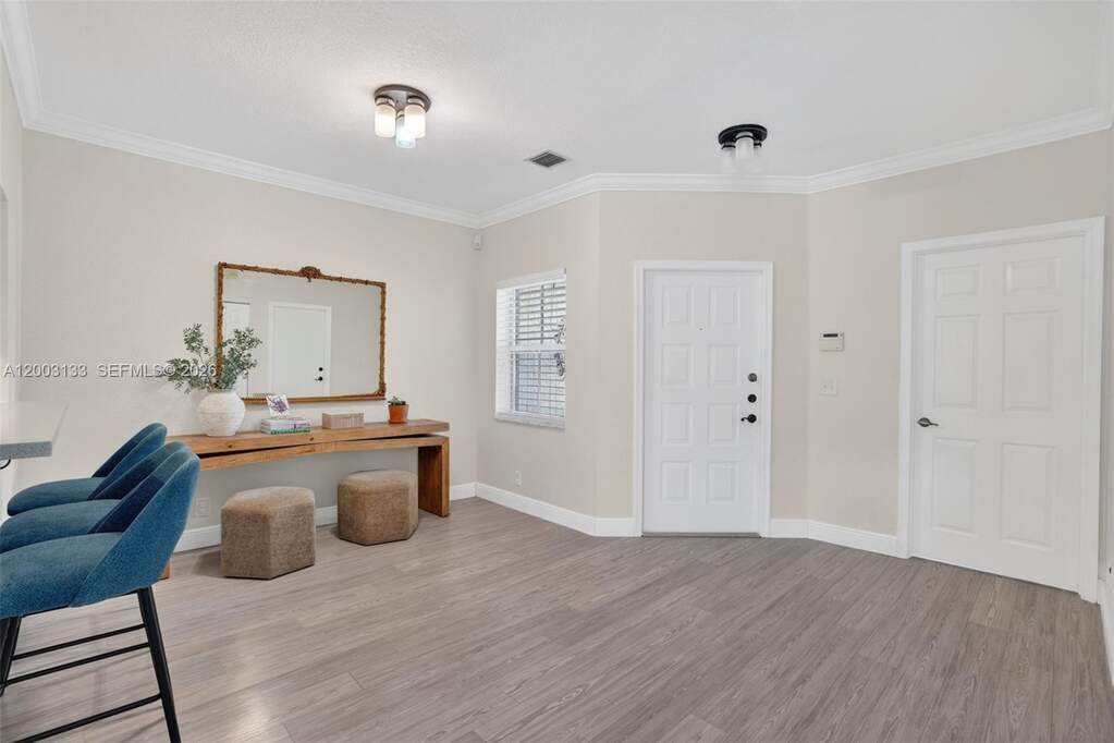 3 Bedroom Single Family Home/House's Image 5