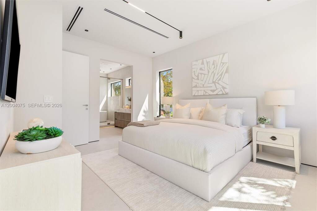 4 Bedroom Villa/Townhouse's Image 13