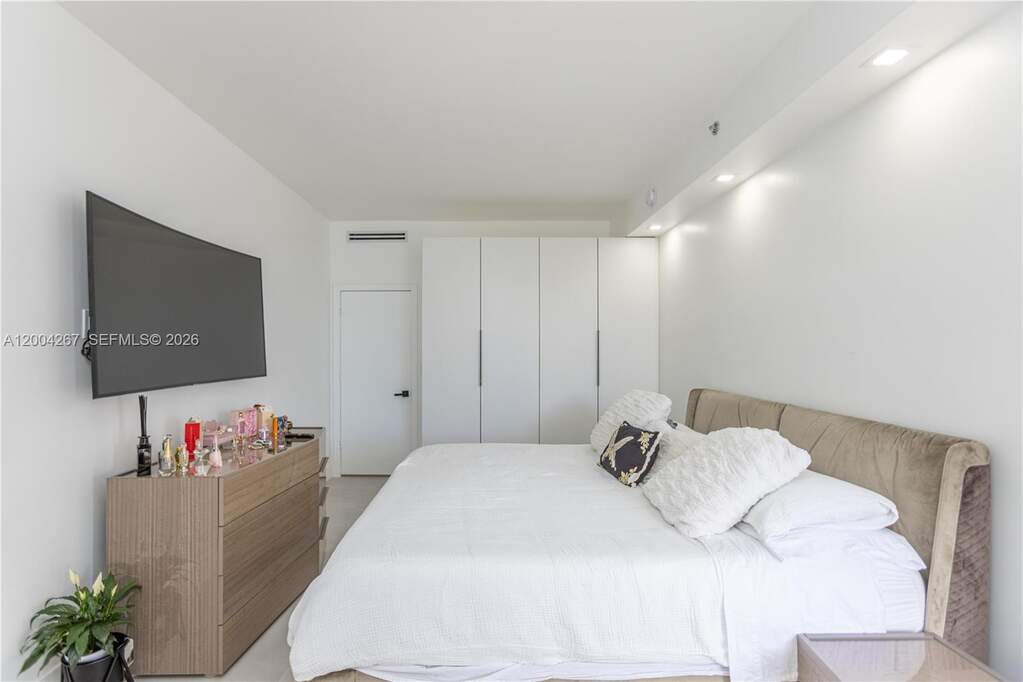 3 Bedroom Apartment/Flat's Image 15