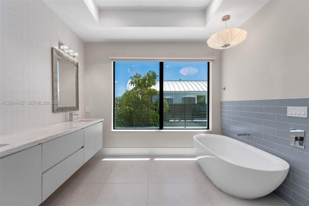 4 Bedroom Villa/Townhouse's Image 14