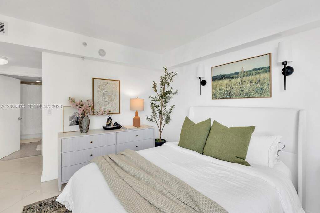 2 Bedroom Apartment/Flat's Image 7