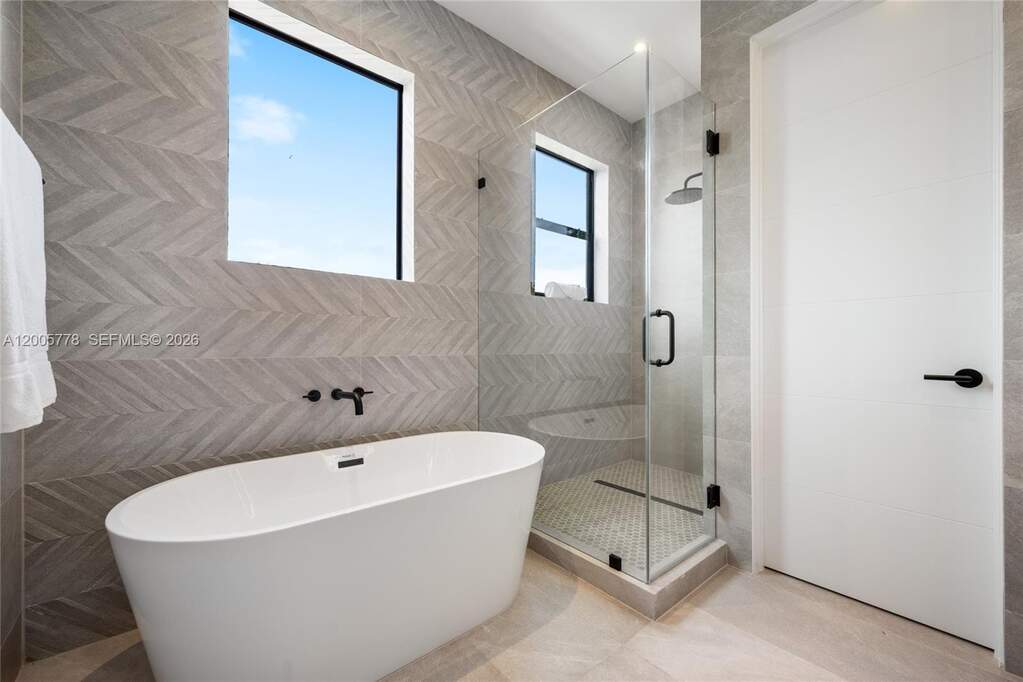 4 Bedroom Villa/Townhouse's Image 15