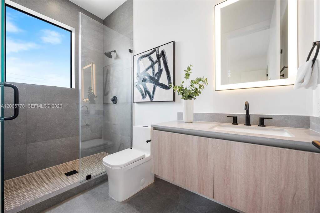 4 Bedroom Villa/Townhouse's Image 18