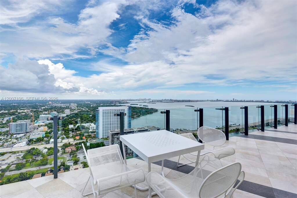 2 Bedroom Apartment/Flat's Image 9