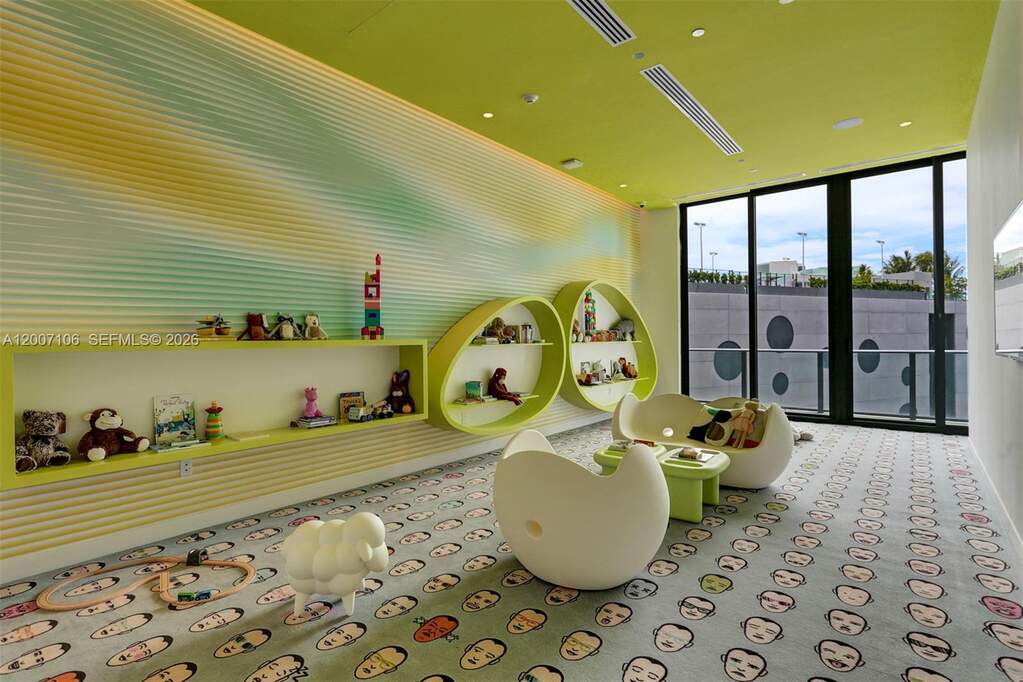 2 Bedroom Apartment/Flat's Image 36