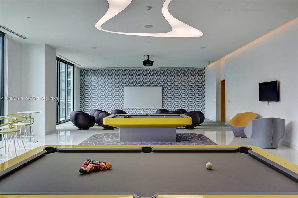 2 Bedroom Apartment/Flat's Image 39