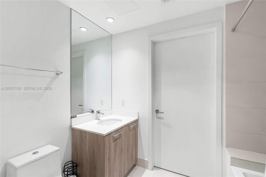 2 Bedroom Apartment/Flat's Image 63
