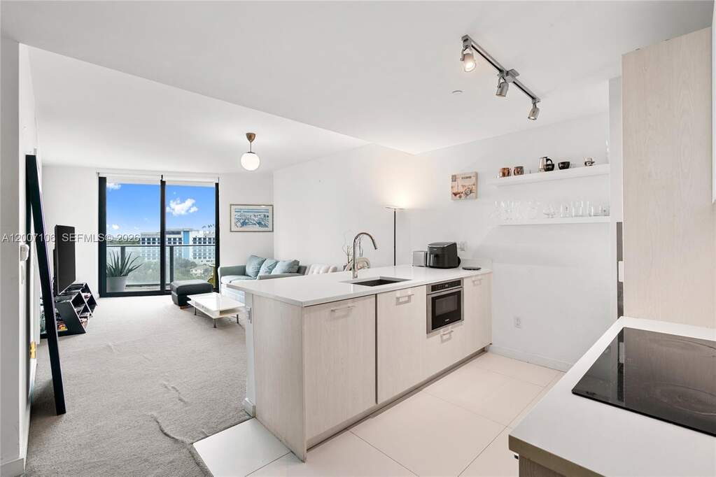 2 Bedroom Apartment/Flat's Image 72