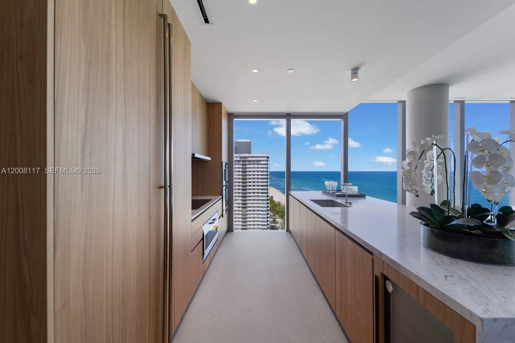 3 Bedroom Apartment/Flat's Image 7
