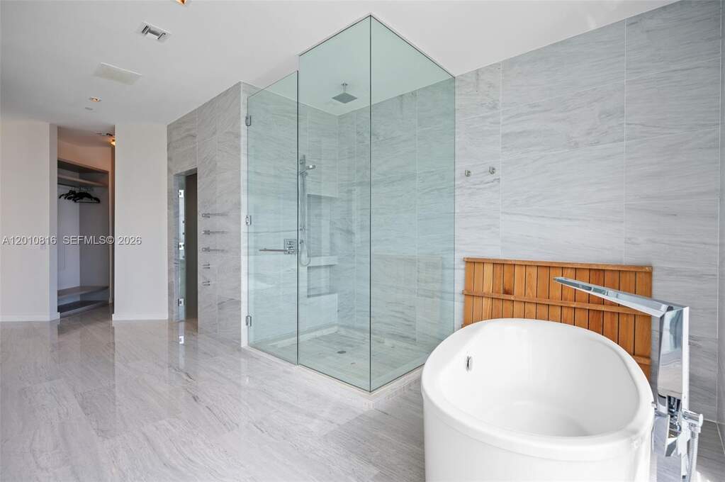 4 Bedroom Apartment/Flat's Image 13