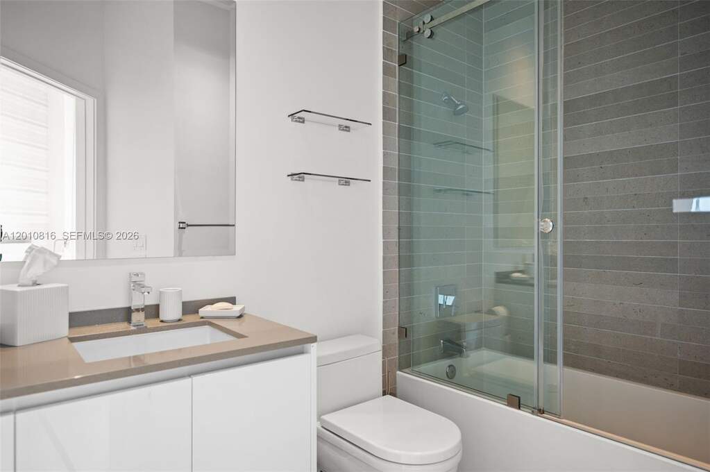 4 Bedroom Apartment/Flat's Image 16