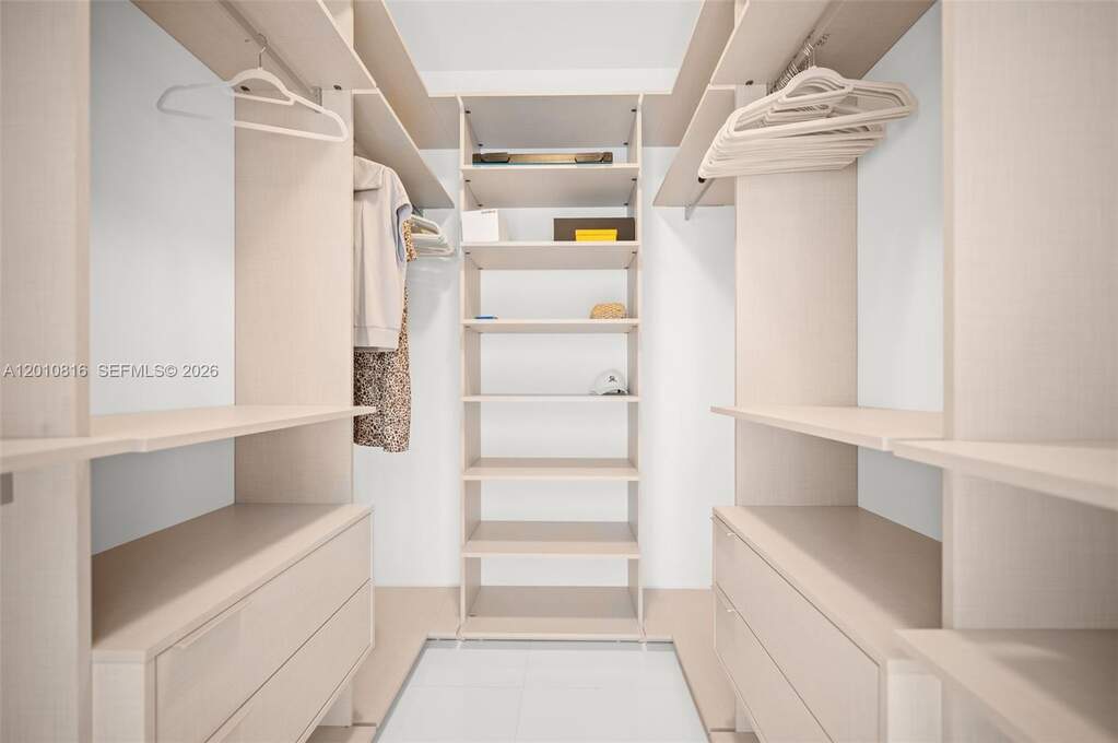 4 Bedroom Apartment/Flat's Image 17