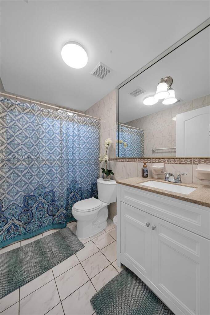 4 Bedroom Multi Unit's Image 15