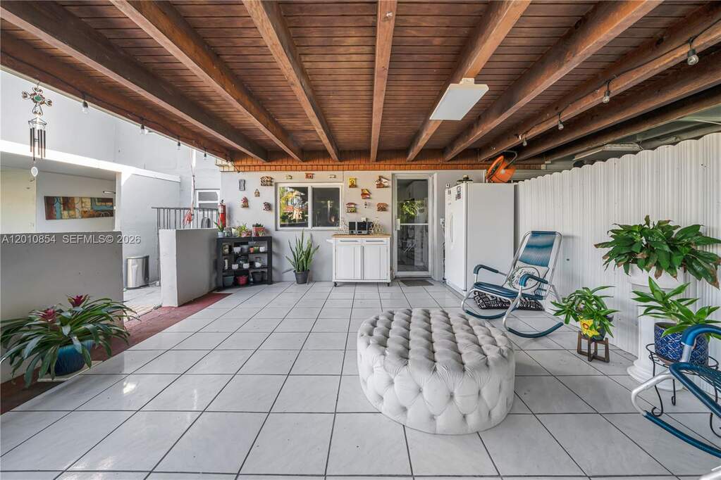 4 Bedroom Multi Unit's Image 21