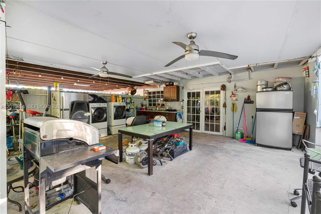 4 Bedroom Multi Unit's Image 25