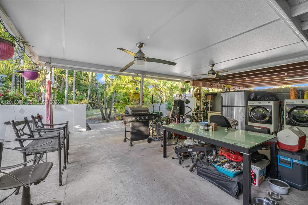 4 Bedroom Multi Unit's Image 27