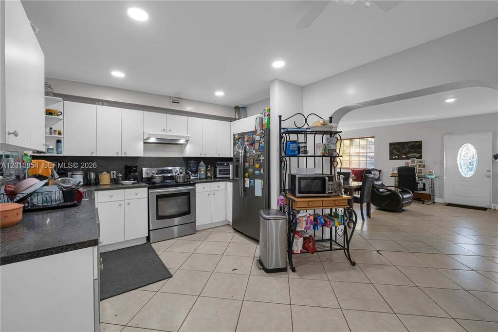 4 Bedroom Multi Unit's Image 31