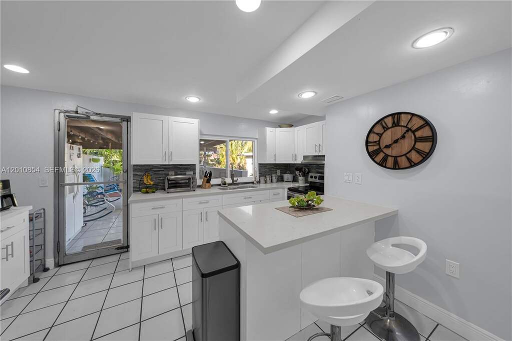 4 Bedroom Multi Unit's Image 5