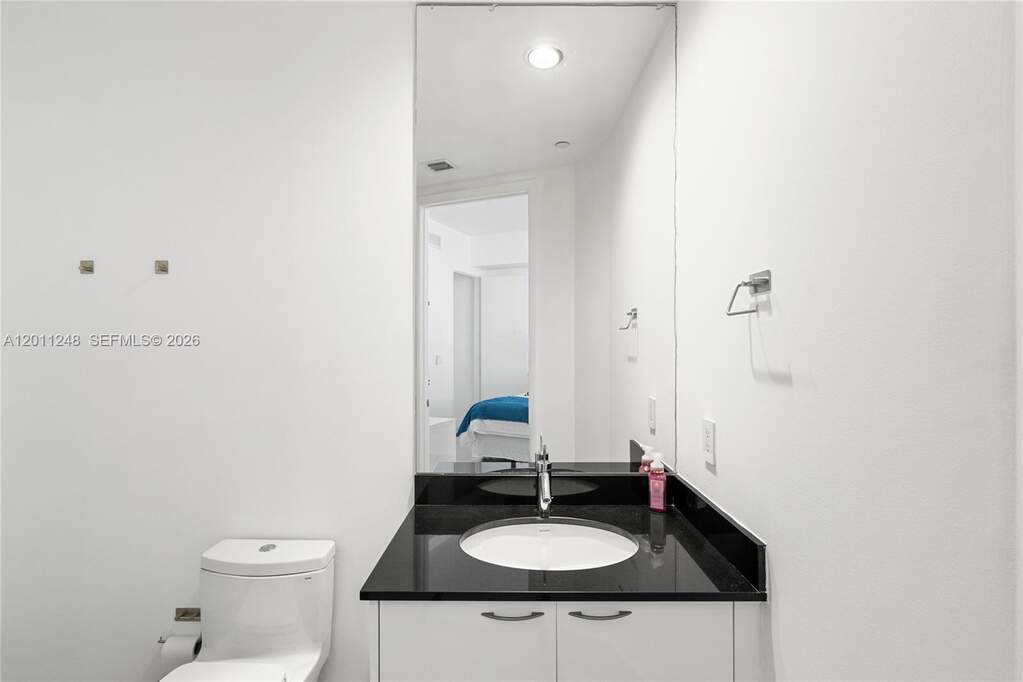 3 Bedroom Apartment/Flat's Image 44