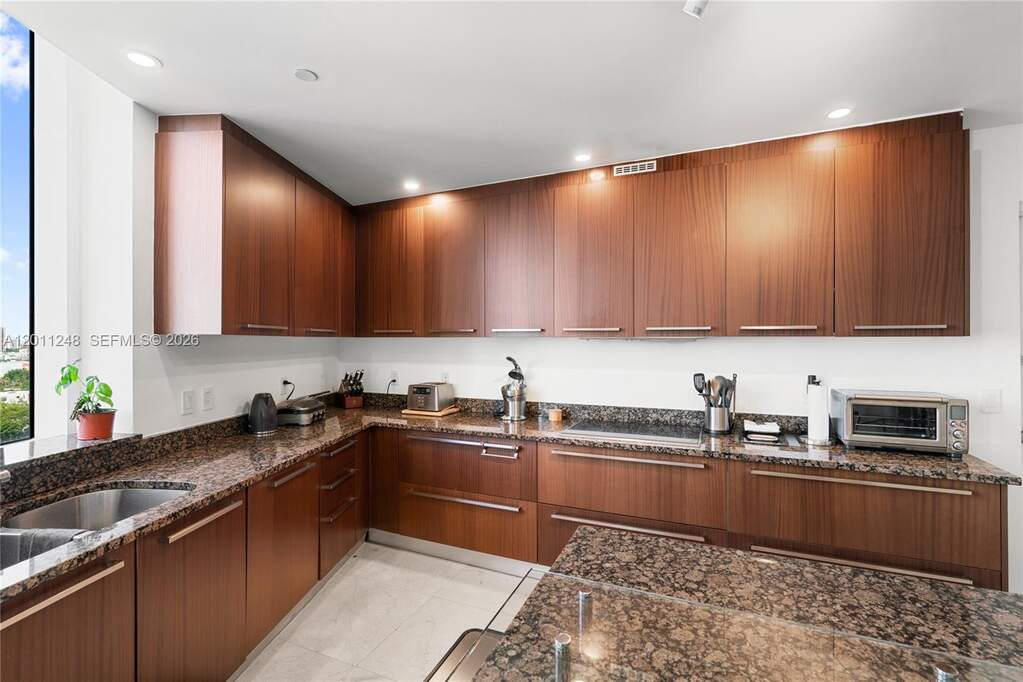 3 Bedroom Apartment/Flat's Image 71