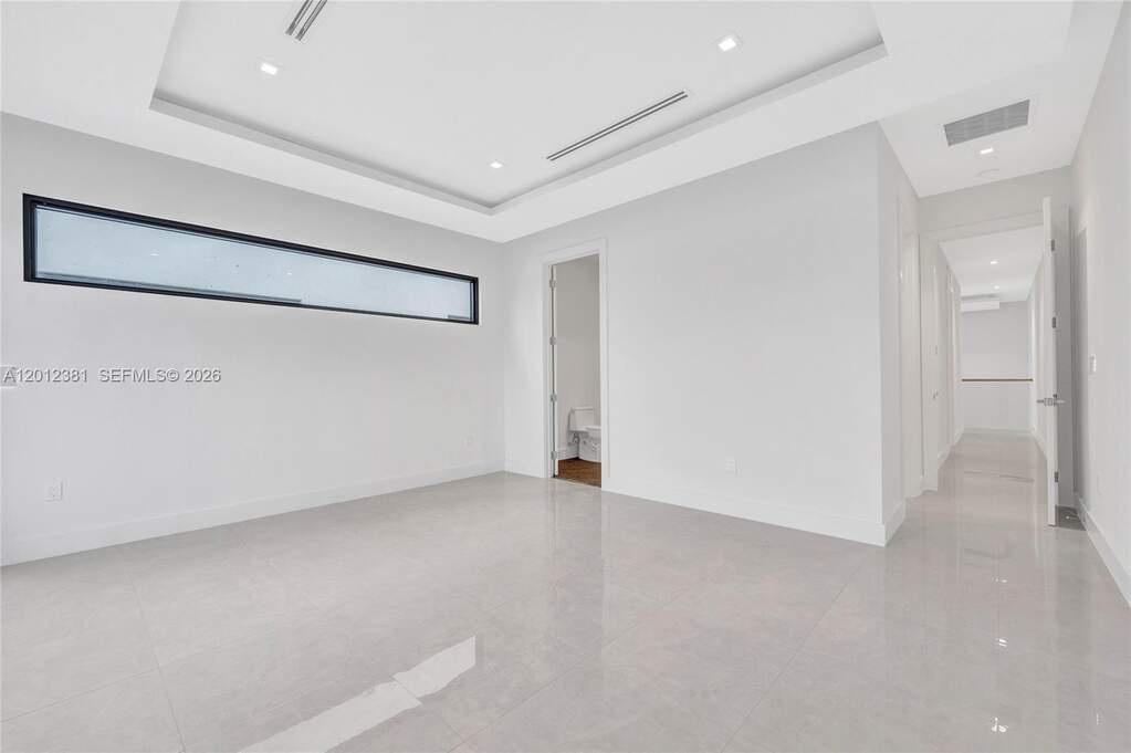 3 Bedroom Villa/Townhouse's Image 15