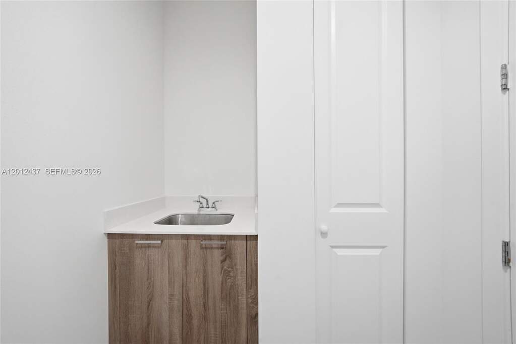 4 Bedroom Single Family Home/House's Image 31