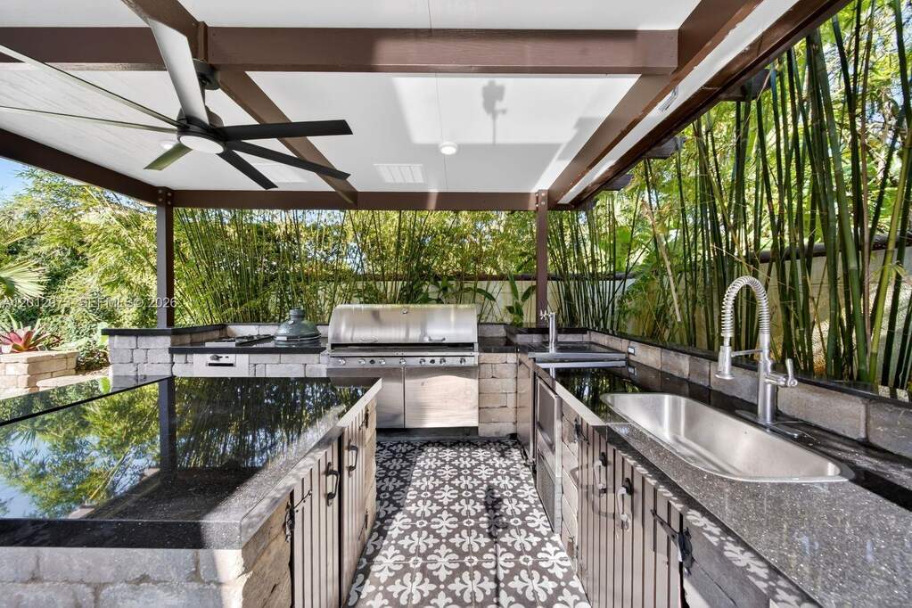 4 Bedroom Single Family Home/House's Image 21