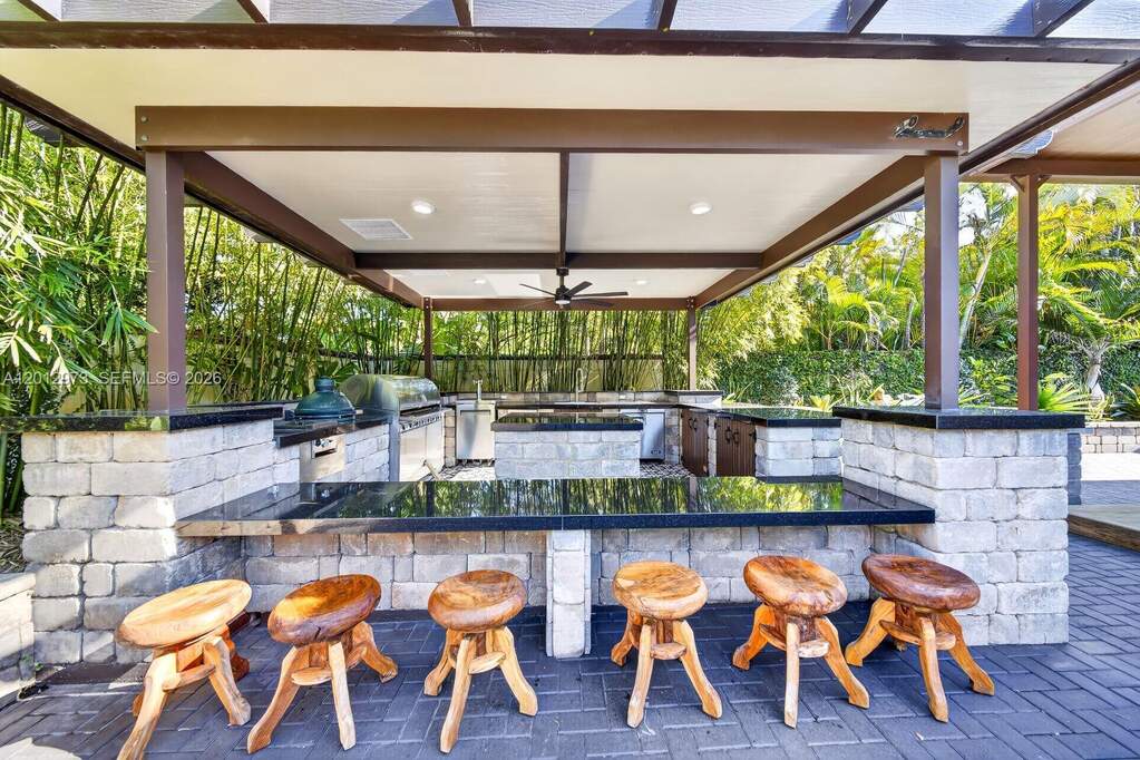 4 Bedroom Single Family Home/House's Image 25