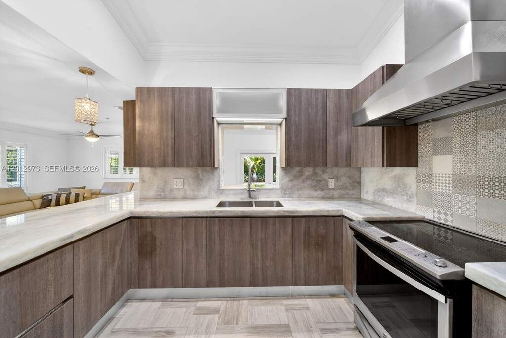 4 Bedroom Single Family Home/House's Image 28