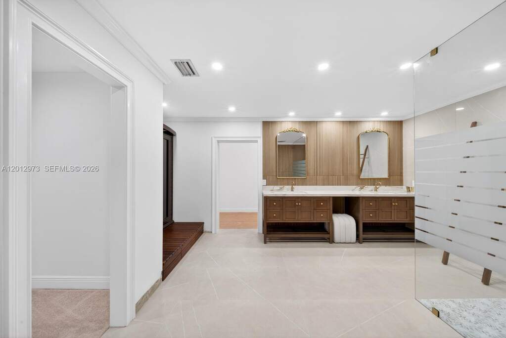 4 Bedroom Single Family Home/House's Image 29