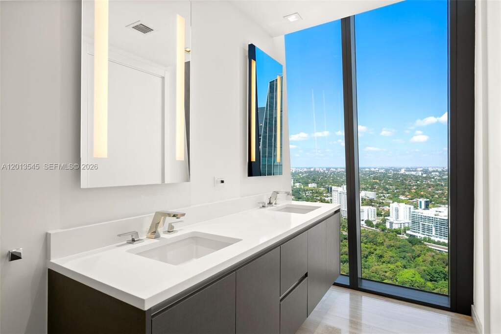 2 Bedroom Apartment/Flat's Image 9