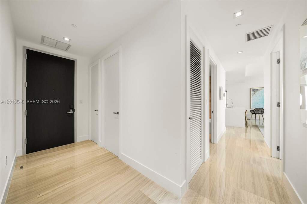 2 Bedroom Apartment/Flat's Image 18