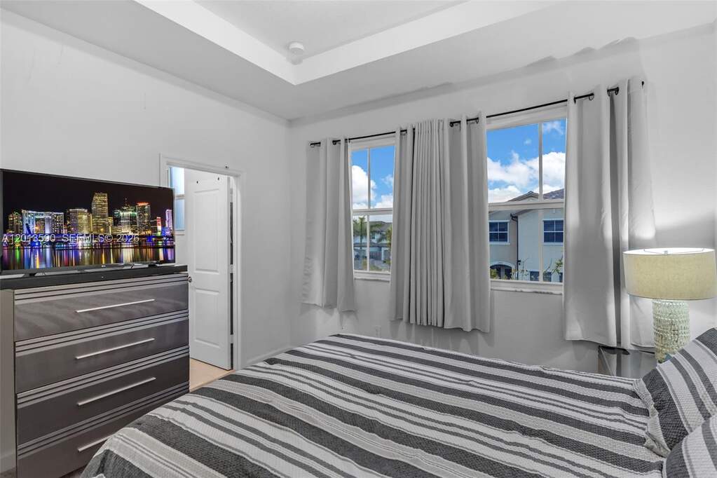 3 Bedroom Villa/Townhouse's Image 14